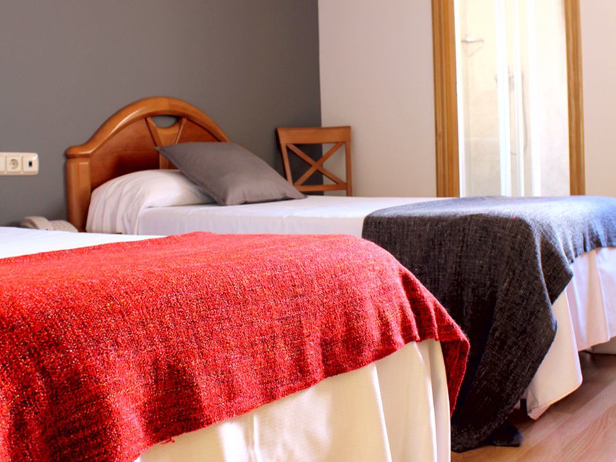 Iraipe Izaga Hostal Noain Ngoại thất bức ảnh