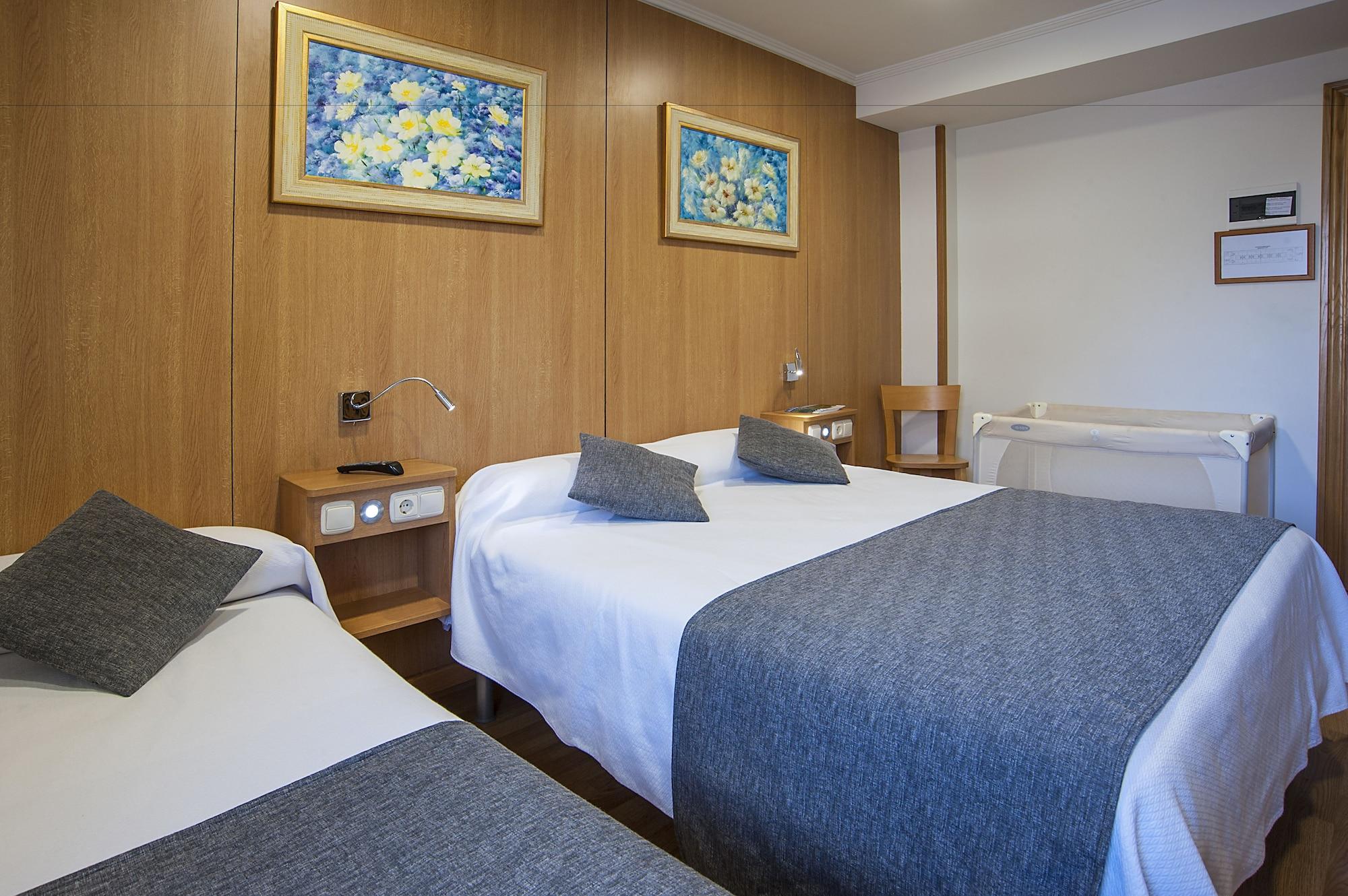 Iraipe Izaga Hostal Noain Ngoại thất bức ảnh